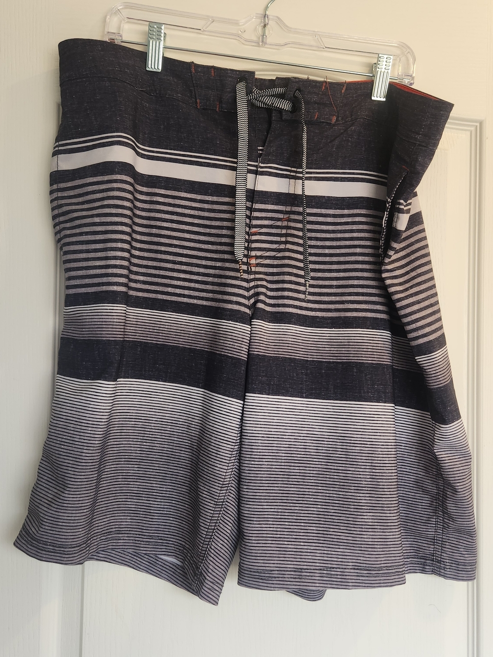 Mossimo Supply Co. Men’s Black & White Striped Drawstring Hybrid Shorts 38 EUC
